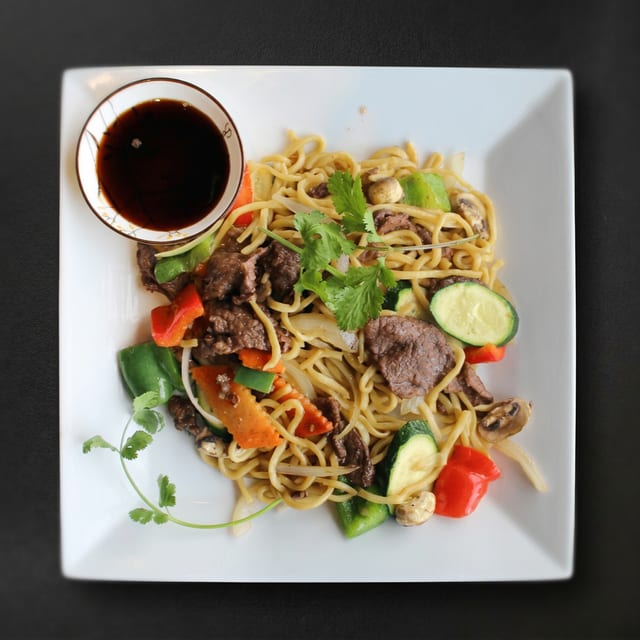 Lo Mein.